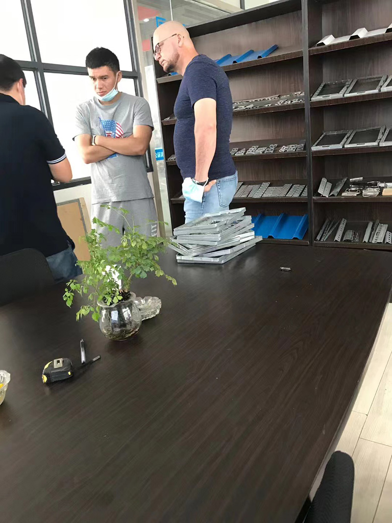 國外客戶(1)